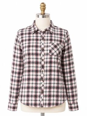 Women Blue mountain plaid button-up shirt